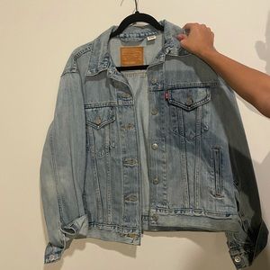 Levi’s light denim jacket